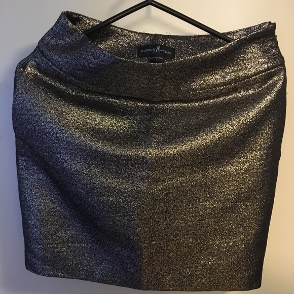 Guess by Marciano Dresses & Skirts - Guess Marciano Metallic Skirt Women’s Size 6